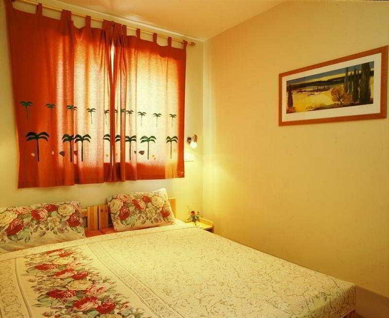 Shaar Hagolan Kibbutz Country Lodging Екстериор снимка