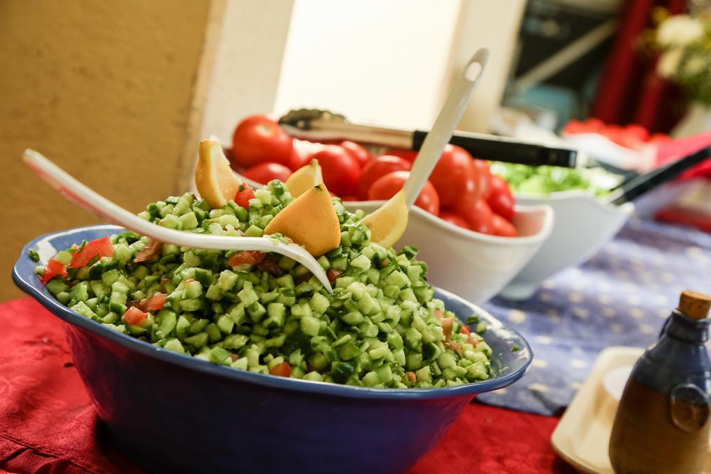 Shaar Hagolan Kibbutz Country Lodging Екстериор снимка