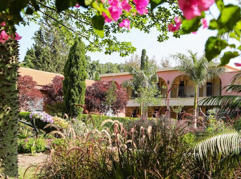 Shaar Hagolan Kibbutz Country Lodging Екстериор снимка
